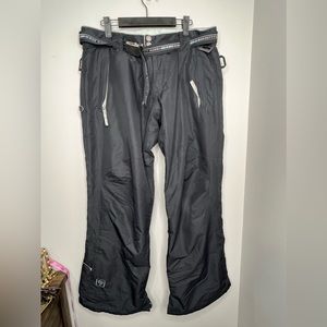 Betty Rides Elements waterproof snowboarding/ski pants. Size Large. Dark blue.